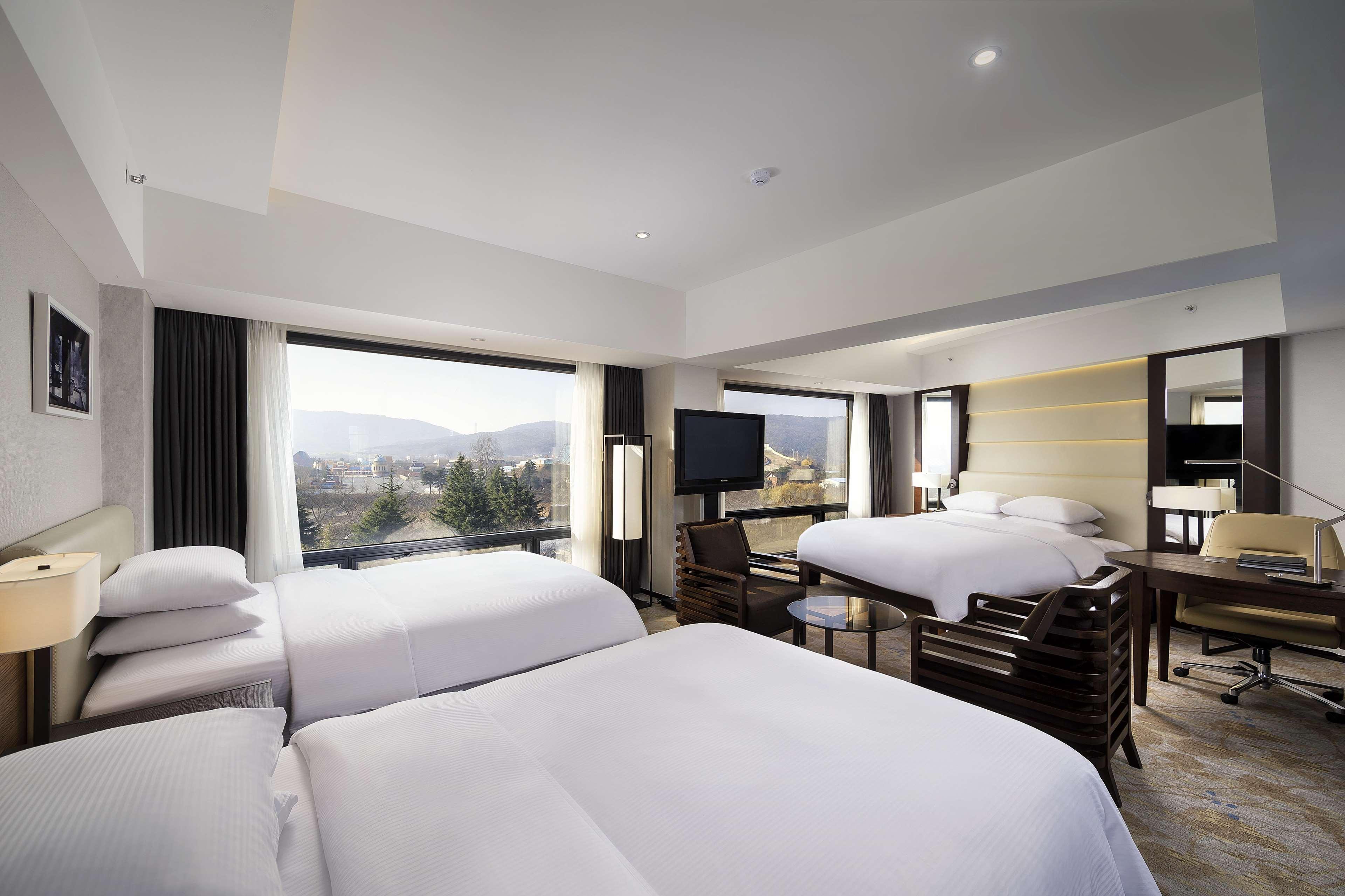 Hilton Gyeongju Hotel Exterior photo